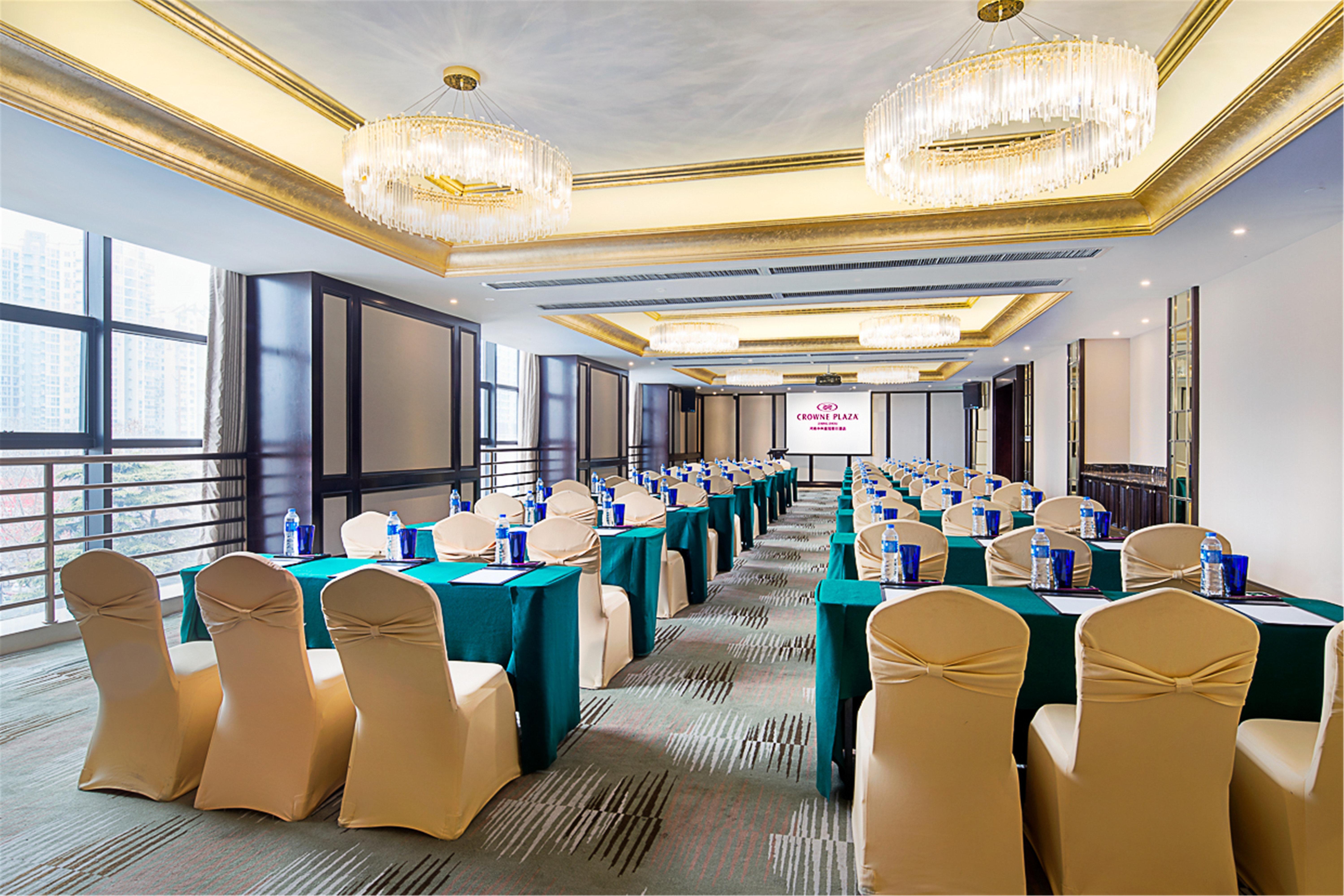 Crowne Plaza Zhengzhou By Ihg Hotel Екстериор снимка
