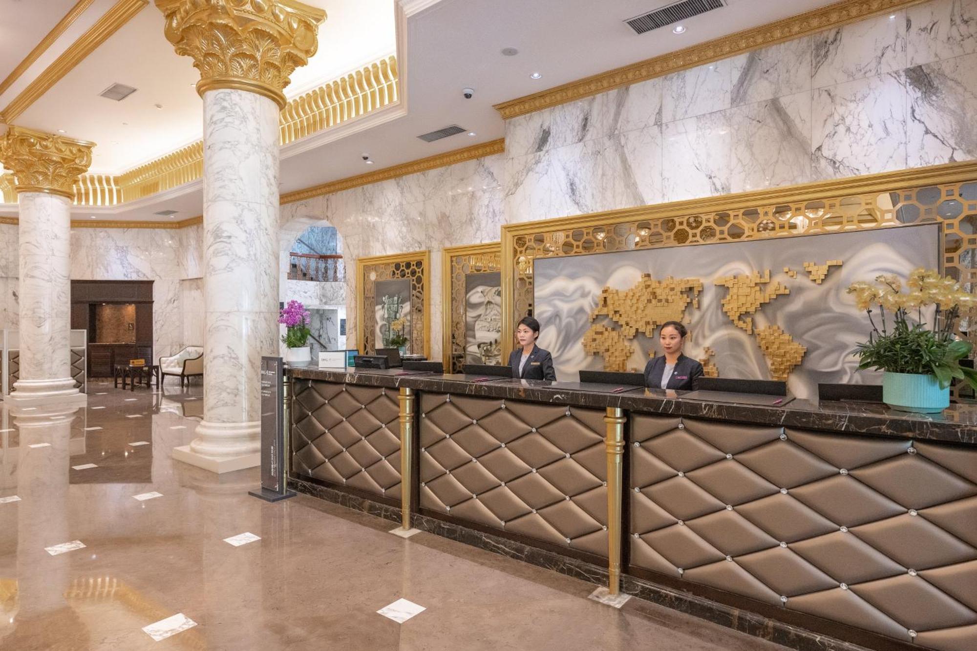 Crowne Plaza Zhengzhou, An Ihg Hotel Екстериор снимка