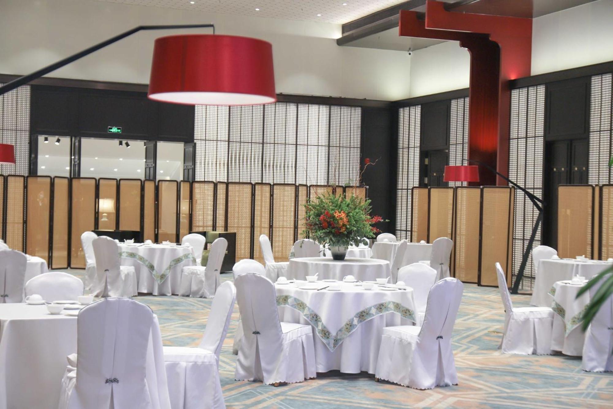 Crowne Plaza Zhengzhou By Ihg Hotel Екстериор снимка