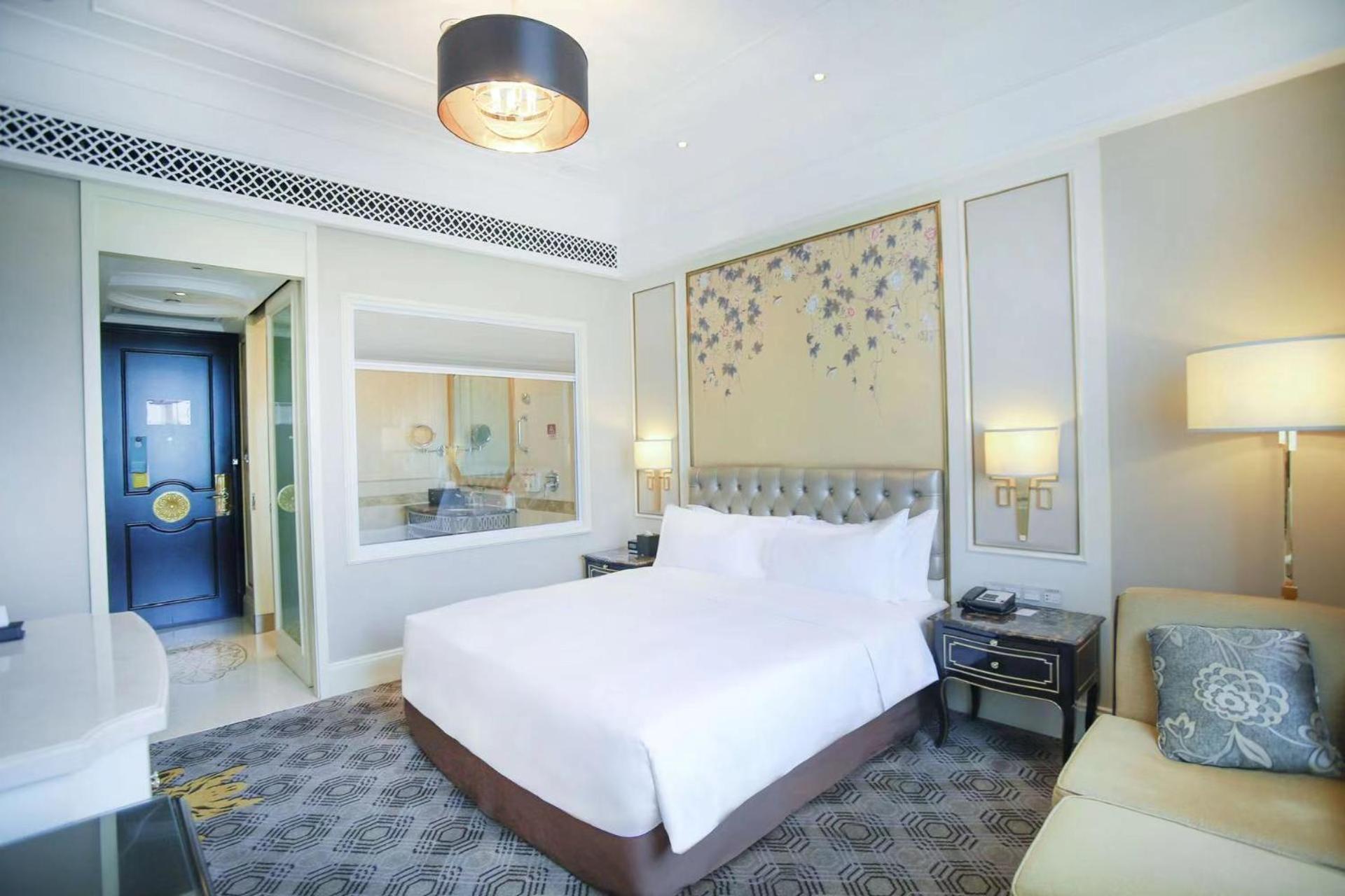 Crowne Plaza Zhengzhou By Ihg Hotel Екстериор снимка